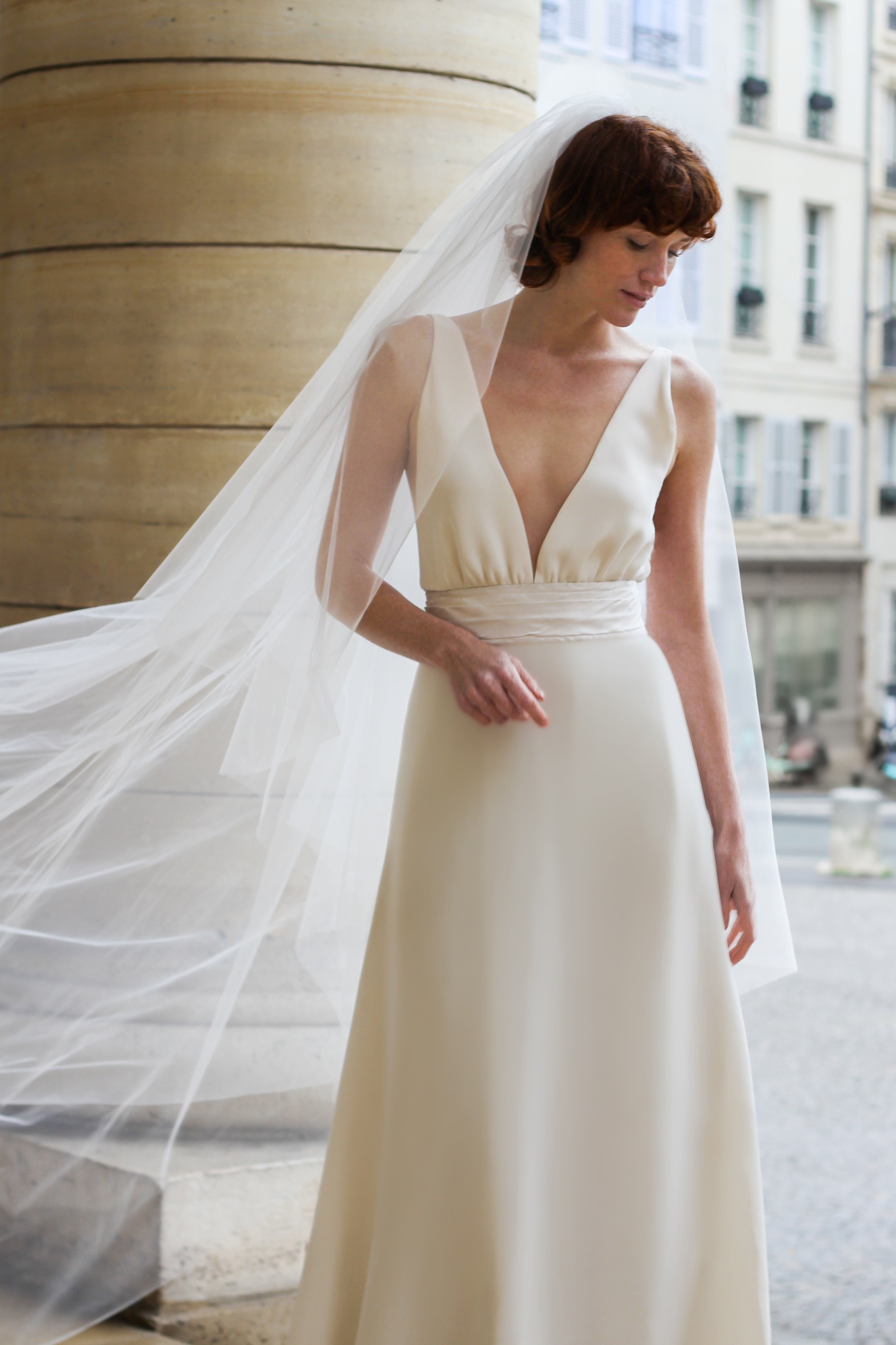 Luxury T'Aimer bridal veil made from premium materials, offering a refined and exquisite touch for your wedding day.