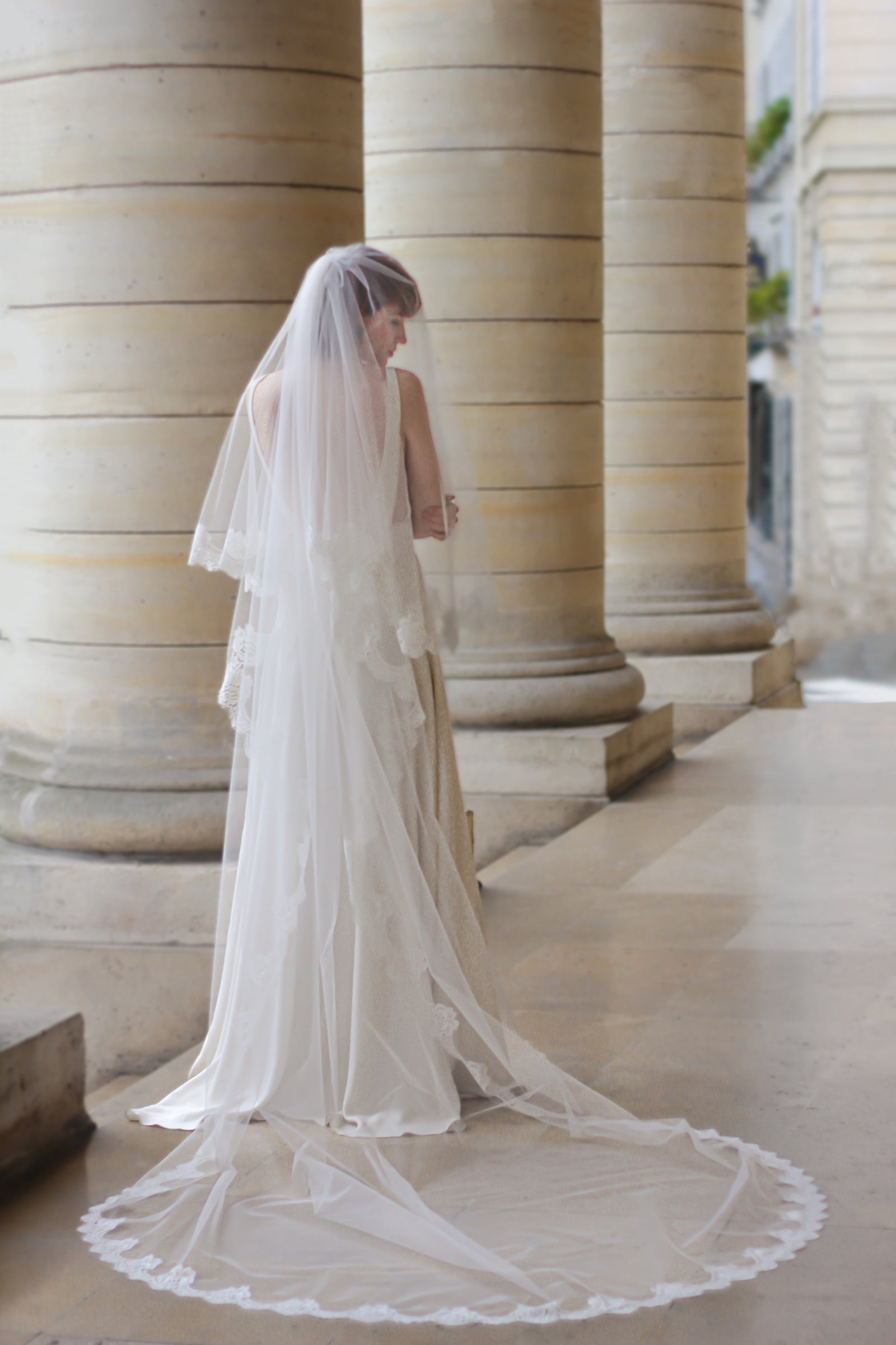 Blusher wedding veil with lace